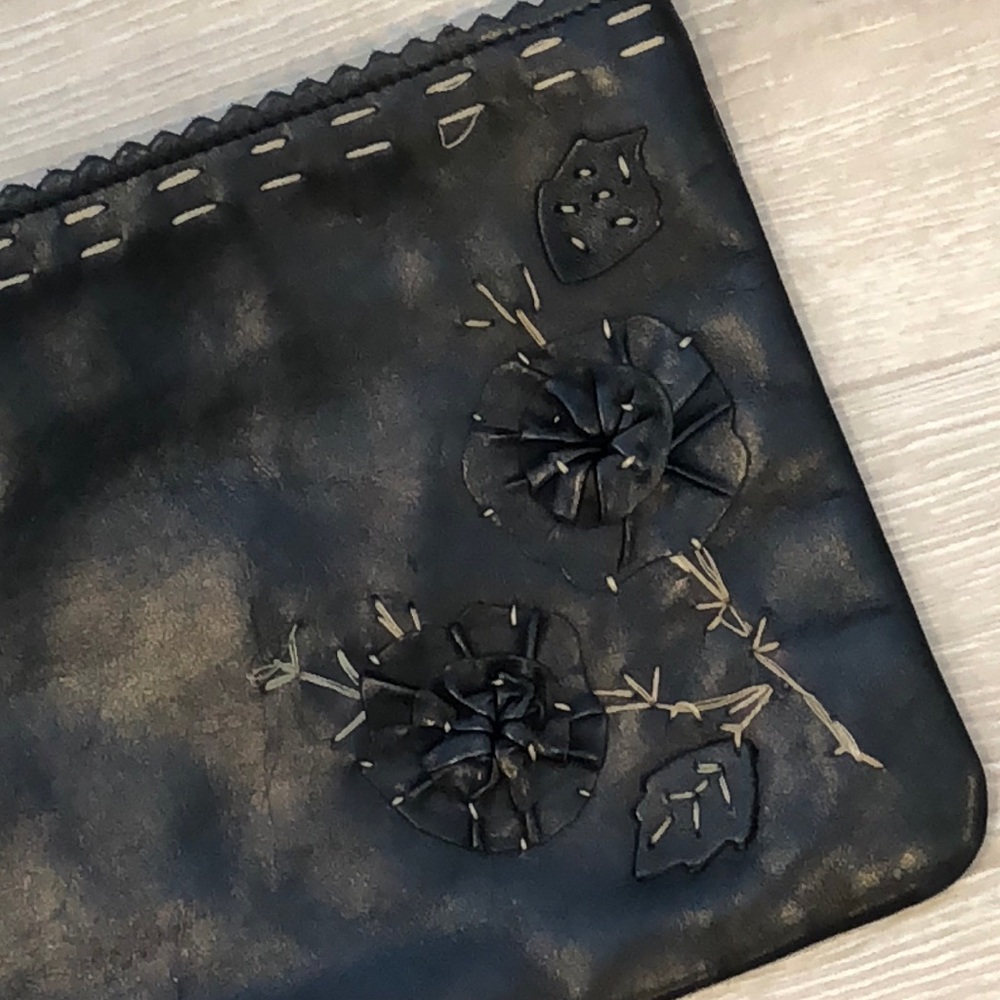 BCBG leather clutch - Picture 3 of 7